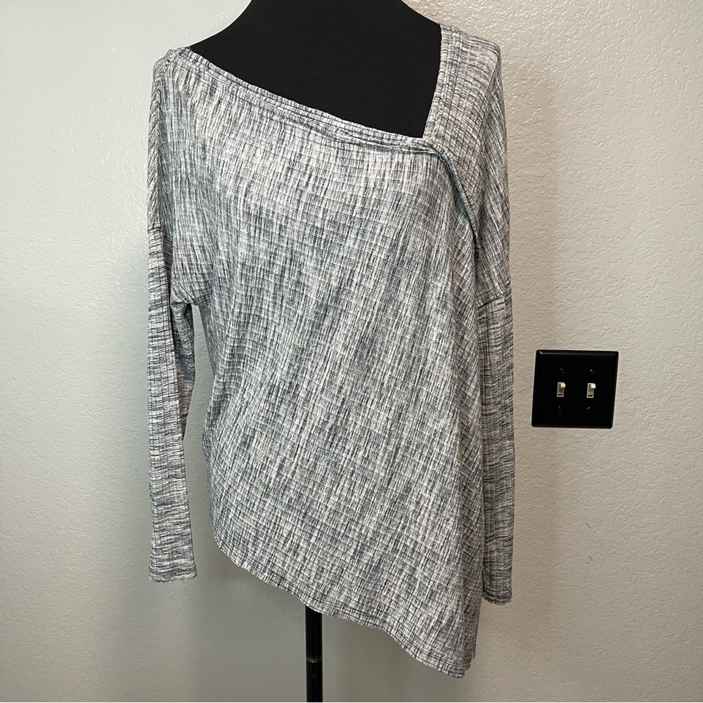FP/ We the Free Textured Grey/Brown Vneck Long Sleeve Asymmetrical Tunic SMALL